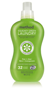 Green cleaning laundry detergent