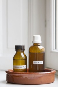 How To Make Your Own Warming and Romantic Body Oil